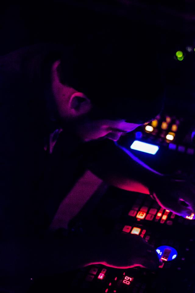 230199_187307301410623_680463132_n.jpg