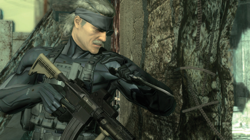 metal-gear-solid-4-old-snake-gun-knife.jpg