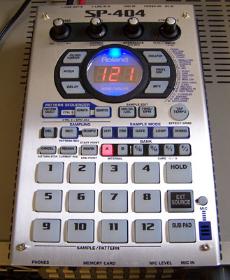 roland_sp-404.jpg